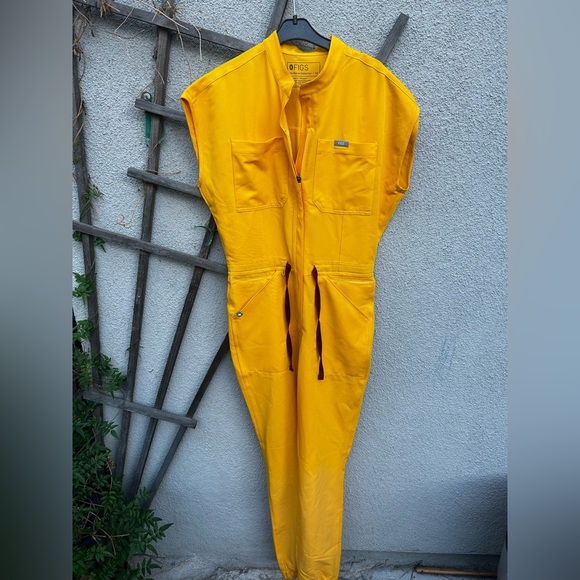 Figs Rafaela Cargo ScrubJumpsuit™ In Yellow New with Tags! - Picture 9 of 9